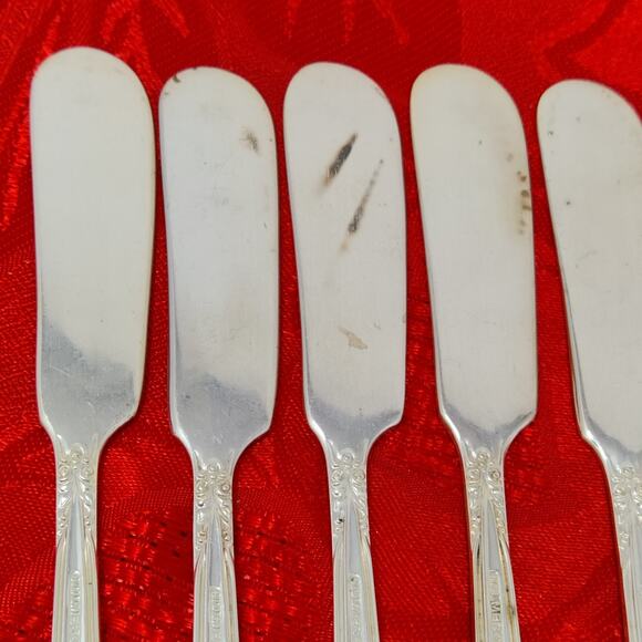8X BS MAY QUEEN by Holmes & Edwards Silver Plate Butter Jam Spreaders - Picture 10 of 15